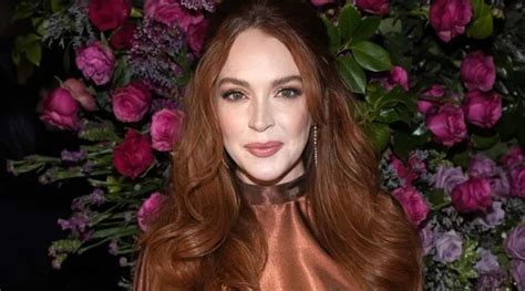 Lindsay Lohan gives birth to her first child, a boy